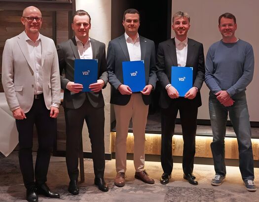 Zu sehen sind: v.l. Dipl.-Wirtsch.-Ing. Rouven Friederich, B.Sc. Philipp Zietlow, M.Sc. Nazim Dogan, B.Sc. Max Wagner, Dipl.-Ing. Stefan Kaiser