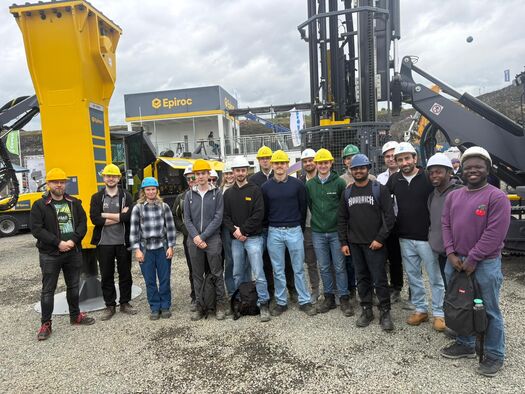 Austausch und Praxis erleben auf der Steinexpo: Studierende der THGA