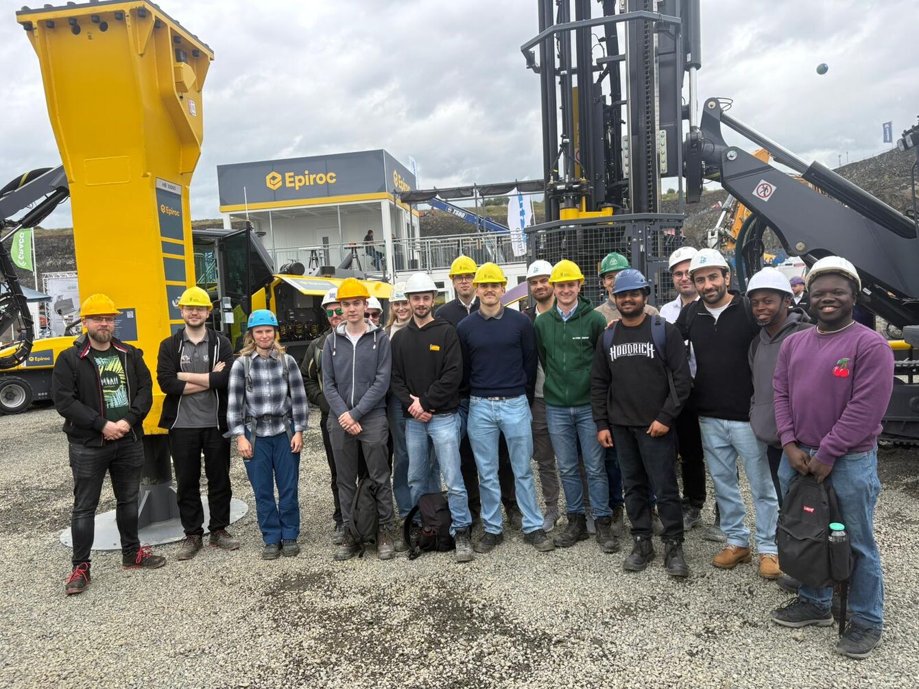 Austausch und Praxis erleben auf der Steinexpo: Studierende der THGA