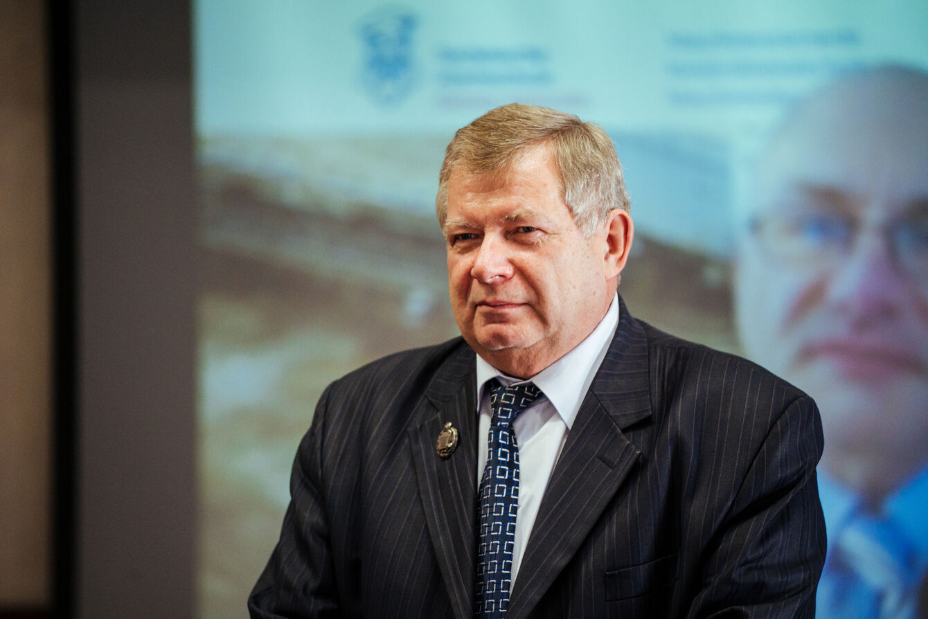 Ehrenmedaille der THGA an russischen Professor Alexander Korotkov