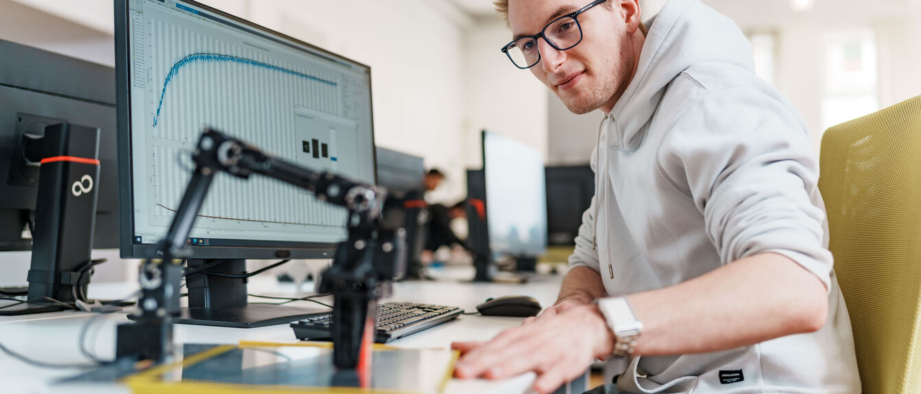 Praxiseinsatz im Bachelor Ingenieurinformatik oder Elektrotechnik im Labor für Robotik an der THGA.