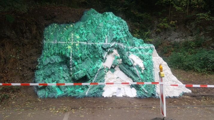 Abdruck in 1:1 Format: Geologen der THGA fertigen Abdruck